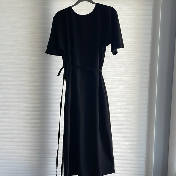 VETTA The Getaway Capsule Convertible Wrap Tie Dress - Picture 4 of 4